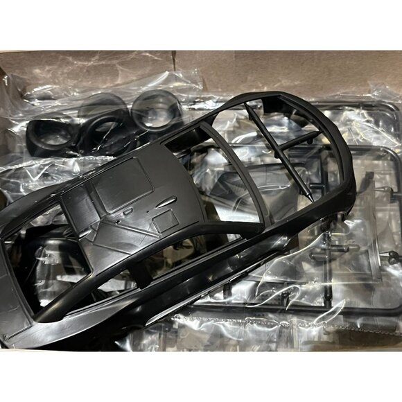 WILLIAM BYRON 2022 AXALTA HENDRICK MOTORSPORTS CAMARO 1:24 SALVINOS JR MODEL CAR - Picture 13 of 13